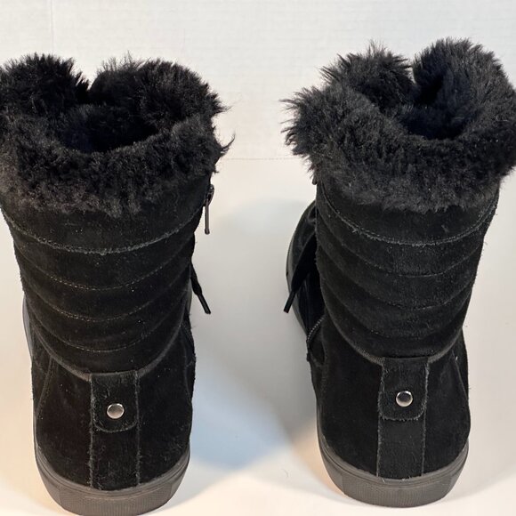 WOMEN'S SIZE 9 FURRY BOOTS - Picture 5 of 16